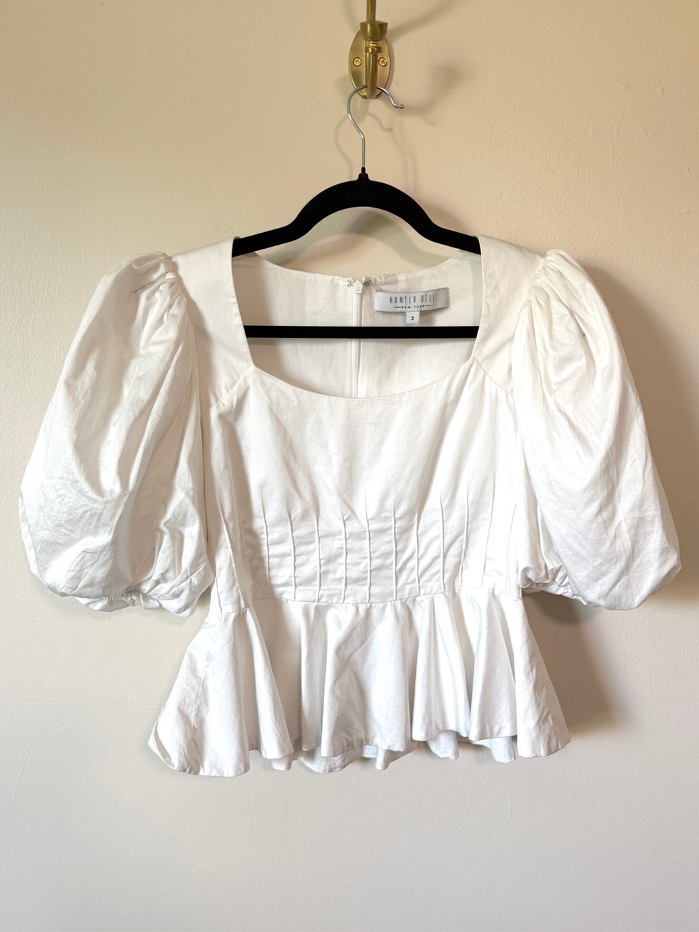 Hunter Bell white Camille puff-sleeve peplum pleated scoop neck top blouse sz 2 - Picture 3 of 7